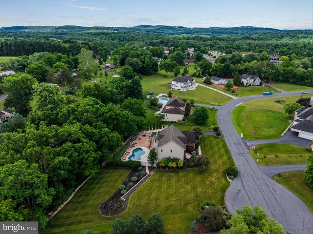 1428 WELLGATE LN, Mechanicsburg, PA 17055