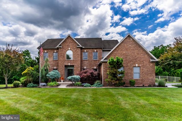 1428 WELLGATE LN, Mechanicsburg, PA 17055