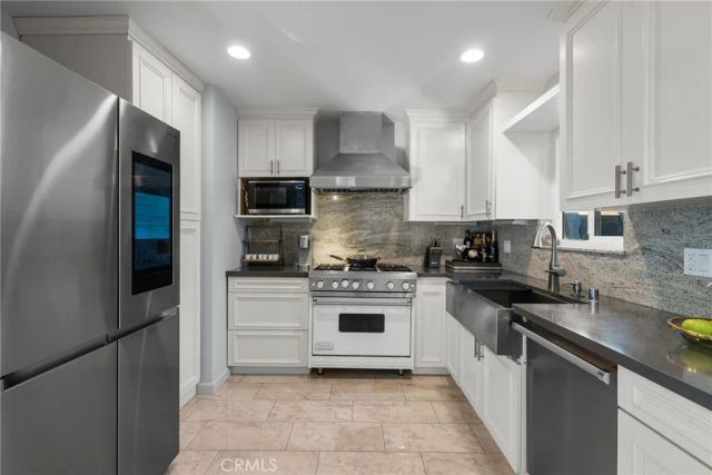 4700 Topanga Canyon Boulevard, Woodland Hills, CA 91364