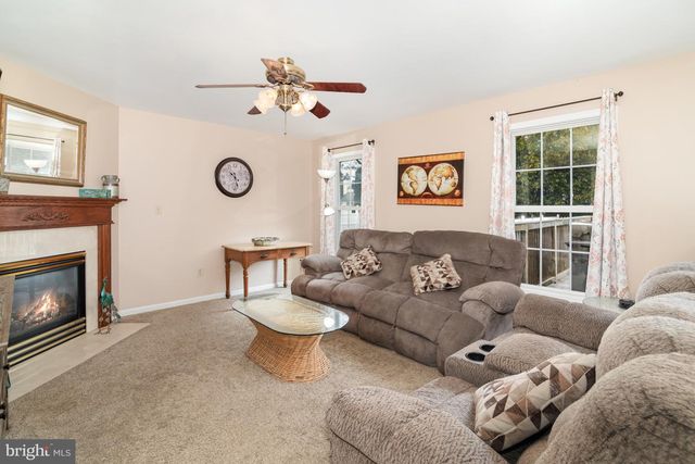 2785 SPARROW DR, York, PA 17408