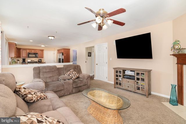 2785 SPARROW DR, York, PA 17408