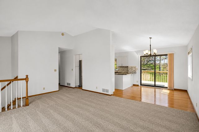 2916 Frank Street, Maplewood, MN 55109
