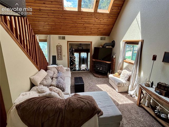 410 Hillcrest Avenue, Woodland Park, CO 80863