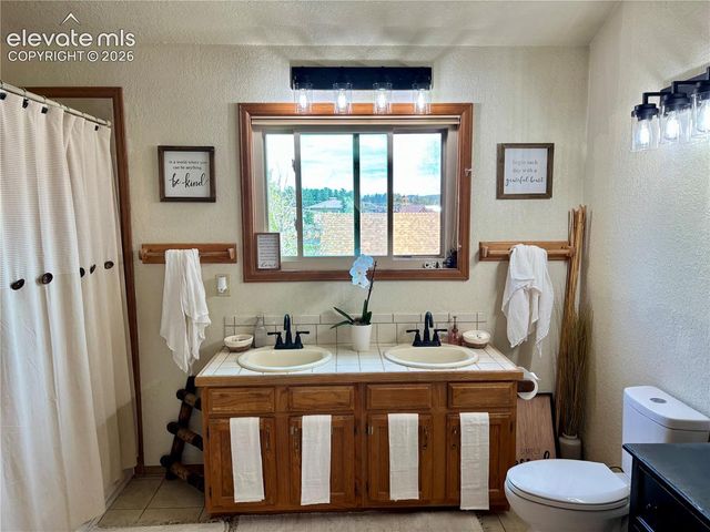 410 Hillcrest Avenue, Woodland Park, CO 80863