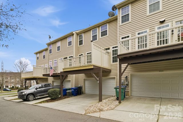19105 Chandlers Landing Drive, Cornelius, NC 28031