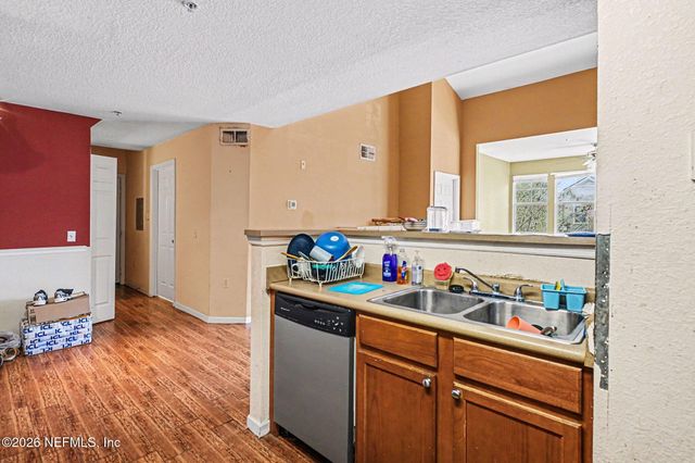 8550 TOUCHTON Road 1221, Jacksonville, FL 32216