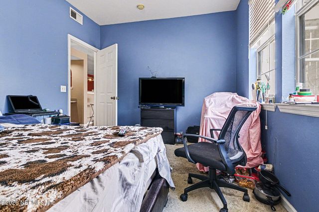 8550 TOUCHTON Road 1221, Jacksonville, FL 32216