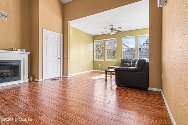 8550 TOUCHTON Road 1221, Jacksonville, FL 32216