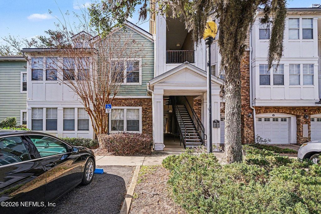 8550 TOUCHTON Road 1221, Jacksonville, FL 32216