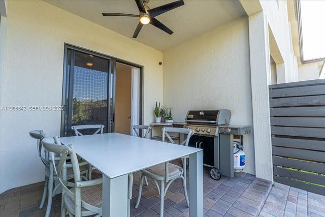 12060 SW 82nd Pl, Miami, FL 33156