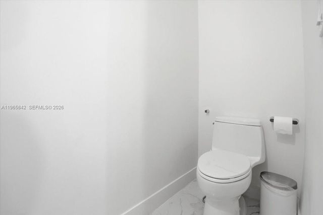 12060 SW 82nd Pl, Miami, FL 33156