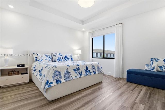 12060 SW 82nd Pl, Miami, FL 33156