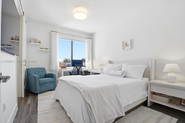 12060 SW 82nd Pl, Miami, FL 33156