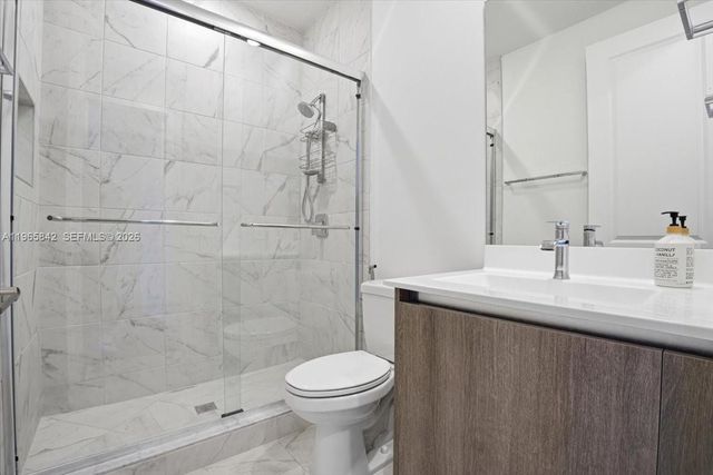 12060 SW 82nd Pl, Miami, FL 33156