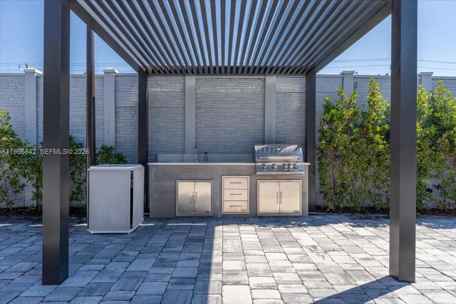 12060 SW 82nd Pl, Miami, FL 33156