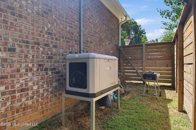 2265 Club Moss Circle, Biloxi, MS 39532