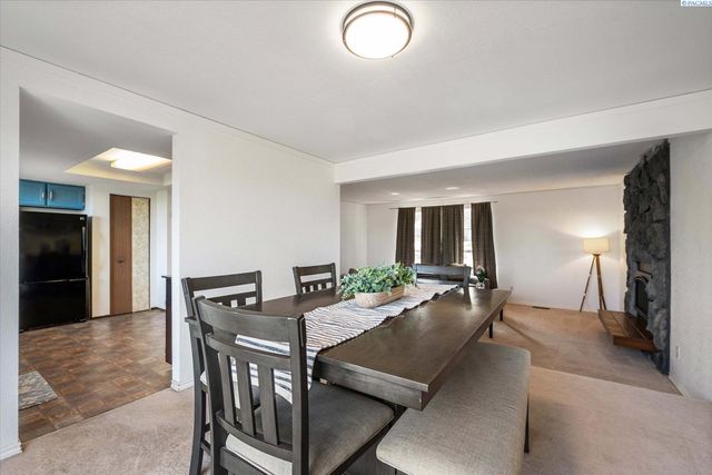 6220 W Willamette Ave, Kennewick, WA 99336