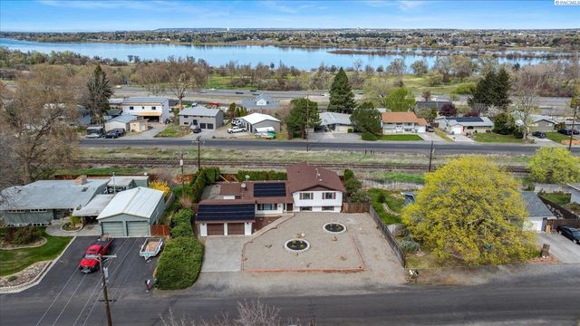 6220 W Willamette Ave, Kennewick, WA 99336