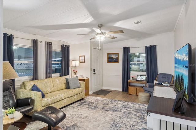 6204 KNOTTY PINE DRIVE SE, Winter Haven, FL 33884