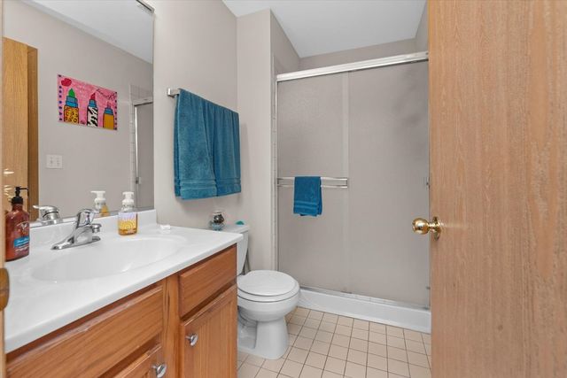 2307 E 70th Place 214, Chicago, IL 60649