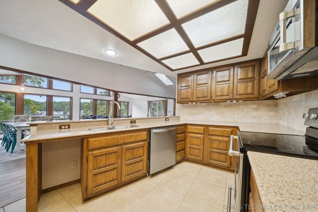 453844 Country Club Trail, Afton, OK 74331