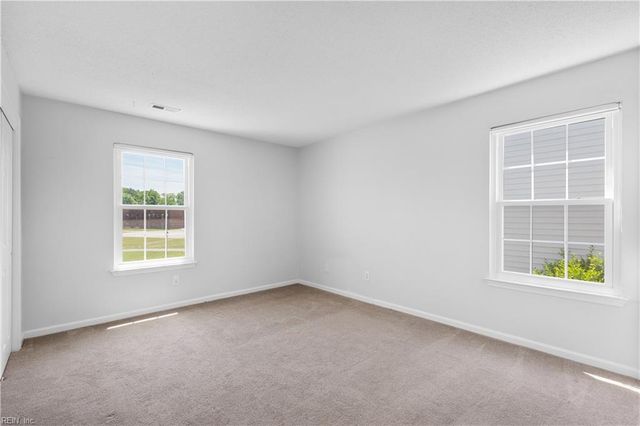 1486 Berkshire DR, Newport News, VA 23602