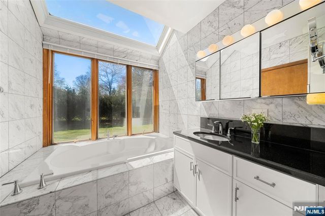 19 Central Avenue, Demarest, NJ 07627
