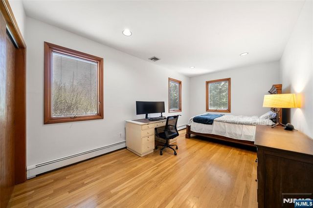 19 Central Avenue, Demarest, NJ 07627