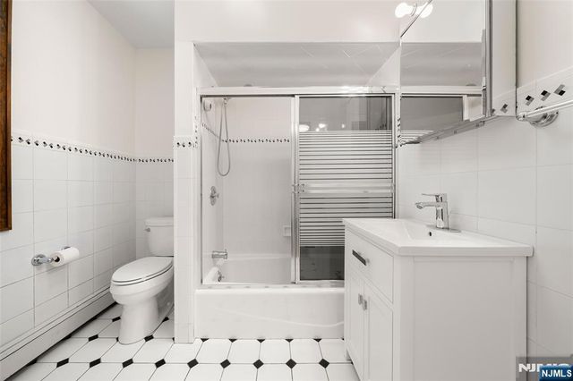 19 Central Avenue, Demarest, NJ 07627