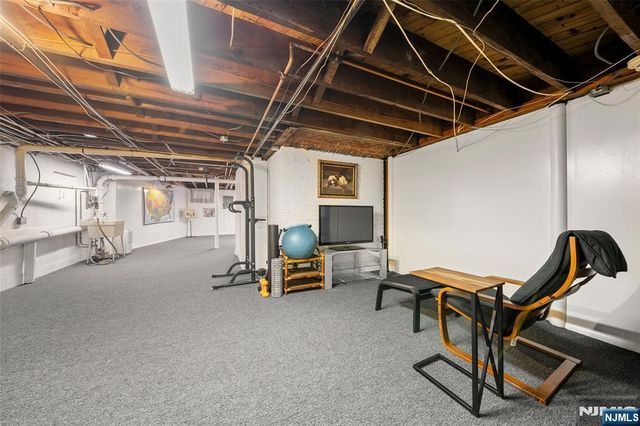 19 Central Avenue, Demarest, NJ 07627