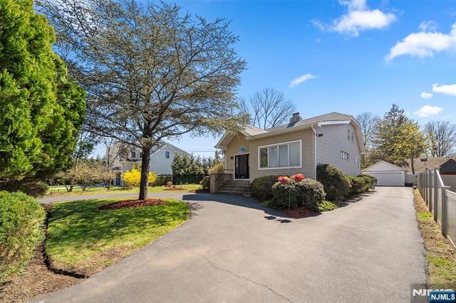 19 Central Avenue, Demarest, NJ 07627