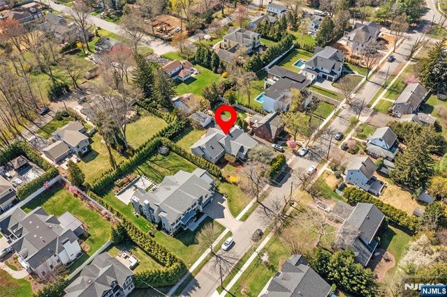 19 Central Avenue, Demarest, NJ 07627