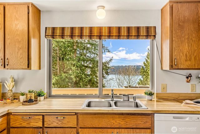 919 207th Avenue NE, Sammamish, WA 98074