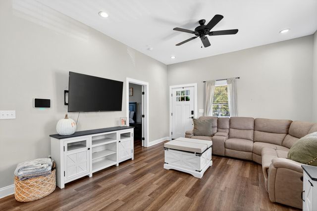 651 Round Street, Woodruff, SC 29388