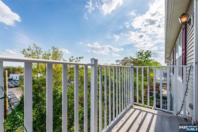 129 Rock Creek Drive, Clifton, NJ 07014