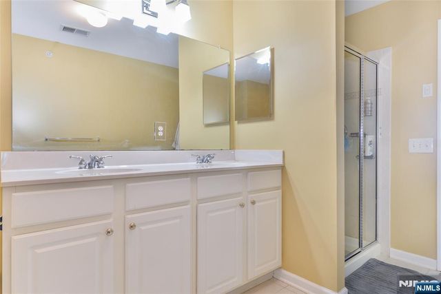 129 Rock Creek Drive, Clifton, NJ 07014