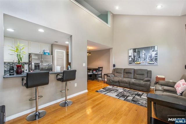 129 Rock Creek Drive, Clifton, NJ 07014