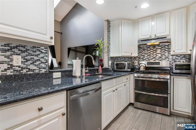 129 Rock Creek Drive, Clifton, NJ 07014