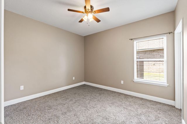 133 DICKENS Drive, Freeport, FL 32439