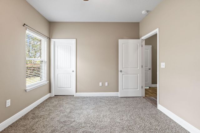 133 DICKENS Drive, Freeport, FL 32439