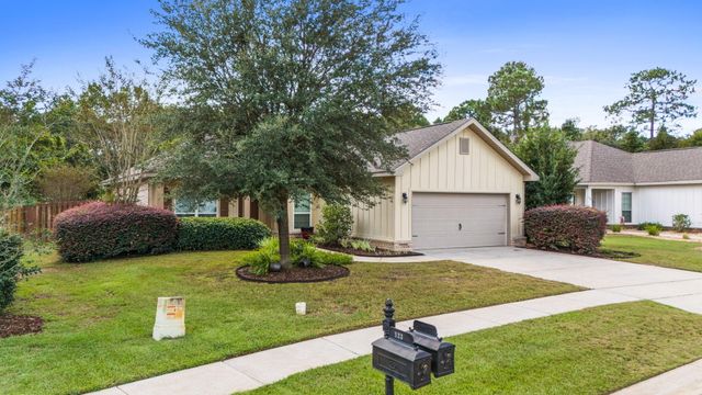 133 DICKENS Drive, Freeport, FL 32439