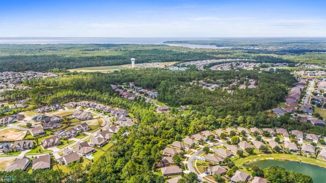 133 DICKENS Drive, Freeport, FL 32439