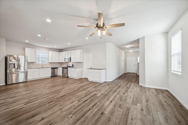 2224 Raider Drive, Conroe, TX 77301