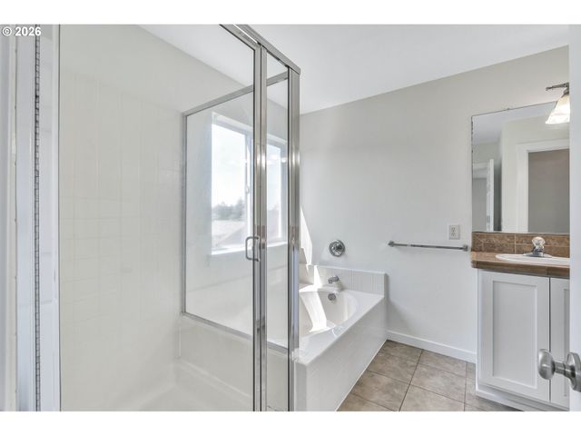 241 Sw 105TH Ter, Portland, OR 97225