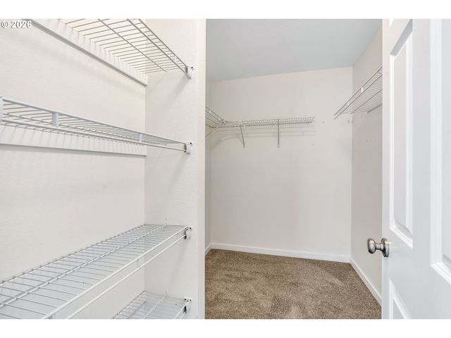 241 Sw 105TH Ter, Portland, OR 97225