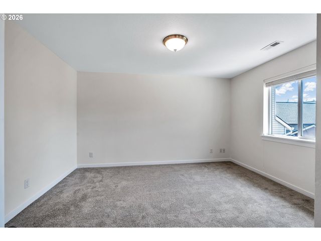 241 Sw 105TH Ter, Portland, OR 97225