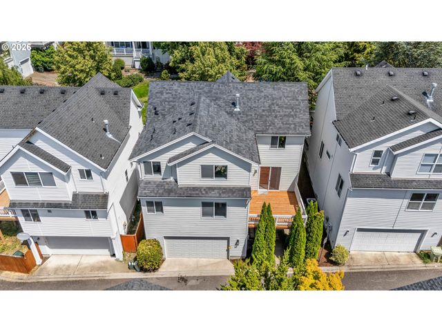 241 Sw 105TH Ter, Portland, OR 97225