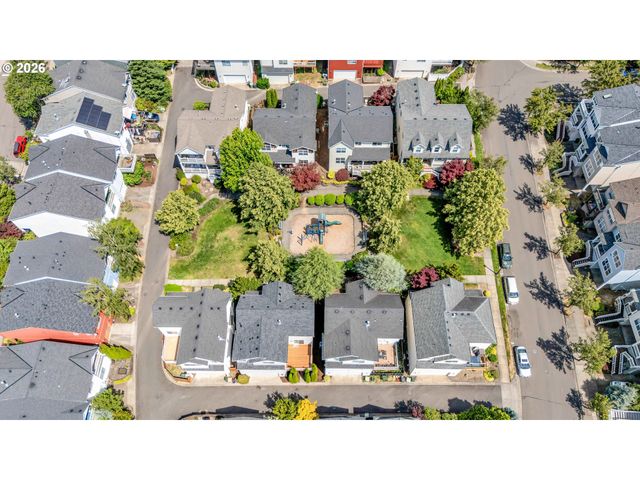 241 Sw 105TH Ter, Portland, OR 97225