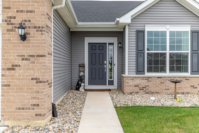 5981 E 116th Avenue, Winfield, IN 46307