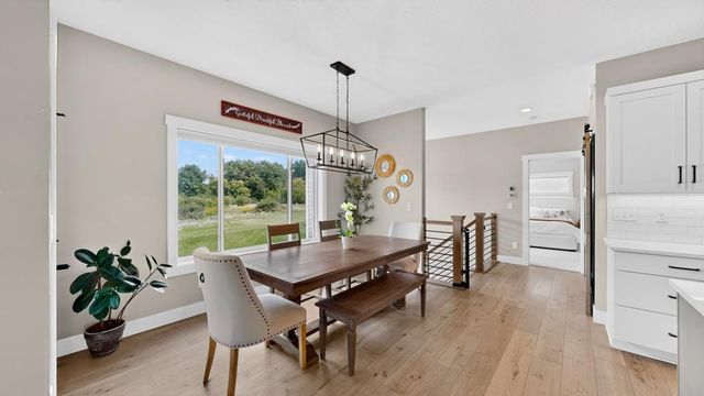 1987 31st Street SW, Rochester, MN 55902